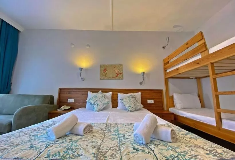 בית מלון כפרי Zehra Tatil Köyü  Halal All Inclusive