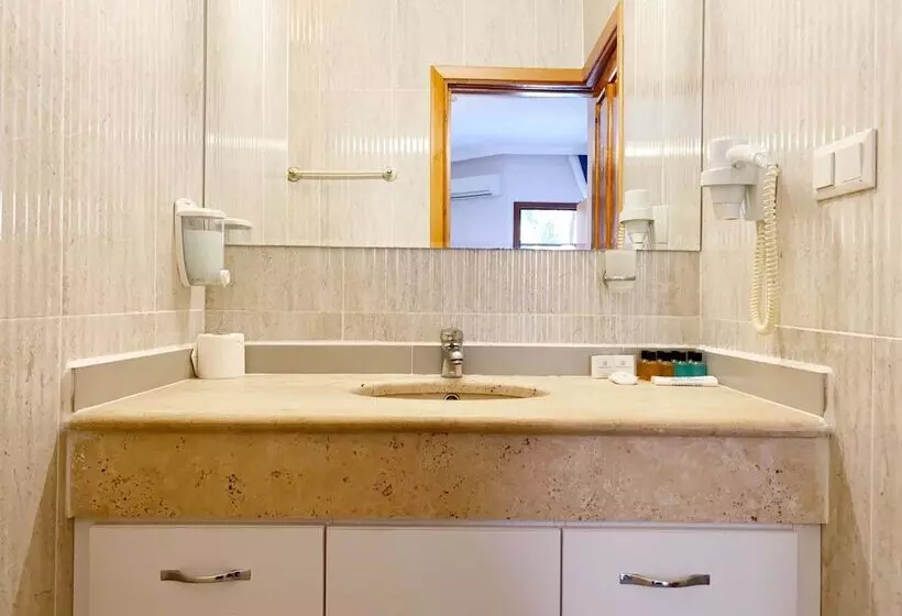 בית מלון כפרי Zehra Tatil Köyü  Halal All Inclusive