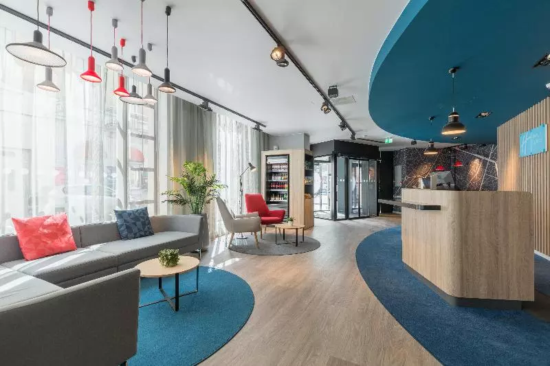 ホテル Holiday Inn Express Brussels Grand Place By Ihg