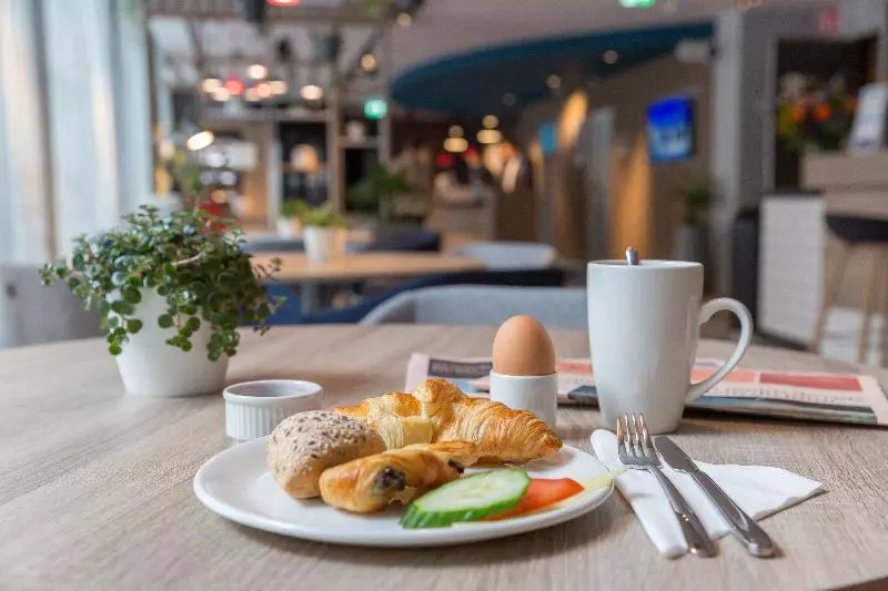 ホテル Holiday Inn Express Brussels Grand Place By Ihg