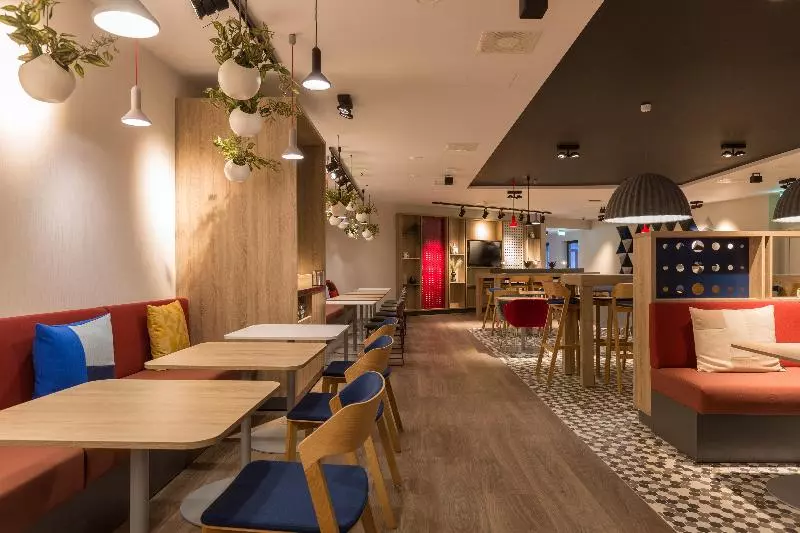 ホテル Holiday Inn Express Brussels Grand Place By Ihg