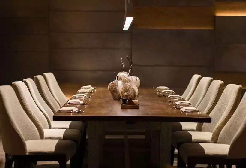 Hotelli New World Shenyang