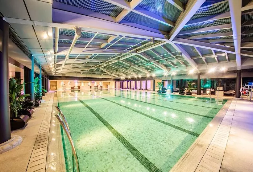 Hotelli New World Shenyang