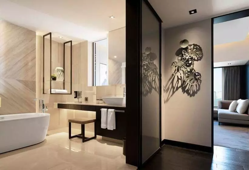 Hotelli New World Shenyang