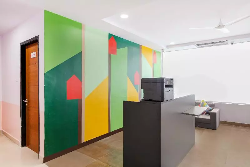 ペンション O Pramod Prime Homes