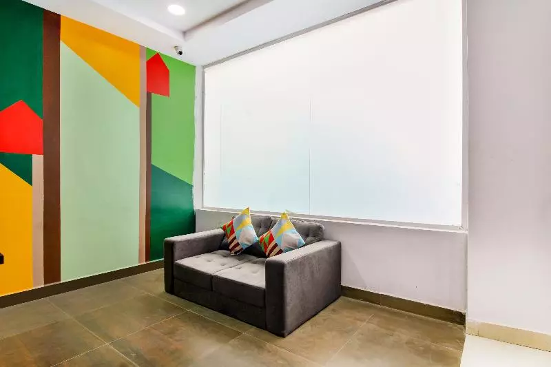 ペンション O Pramod Prime Homes