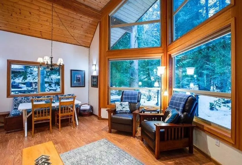 04sl   Hot Tub   Bbq   Pets Ok   Sleeps 5