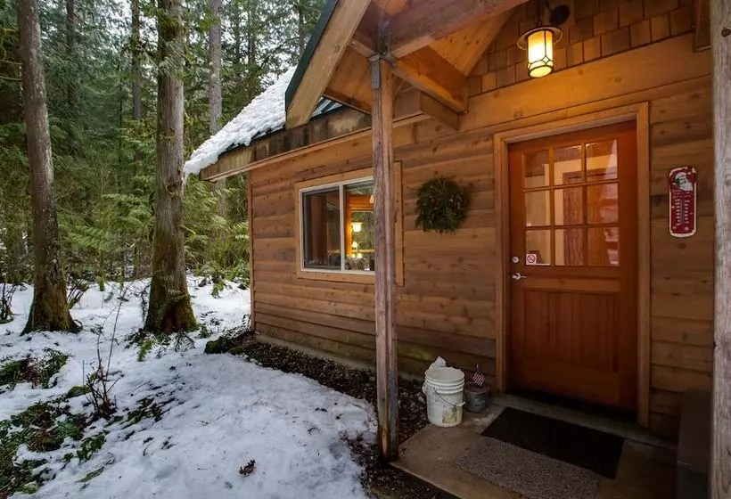 04sl   Hot Tub   Bbq   Pets Ok   Sleeps 5