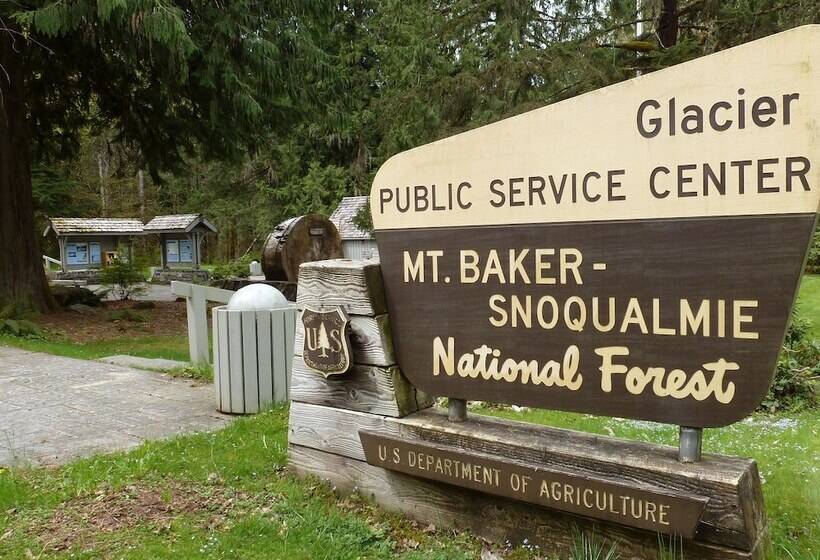 12gs   Bbq   Wifi   Dishwasher   Sleeps 4