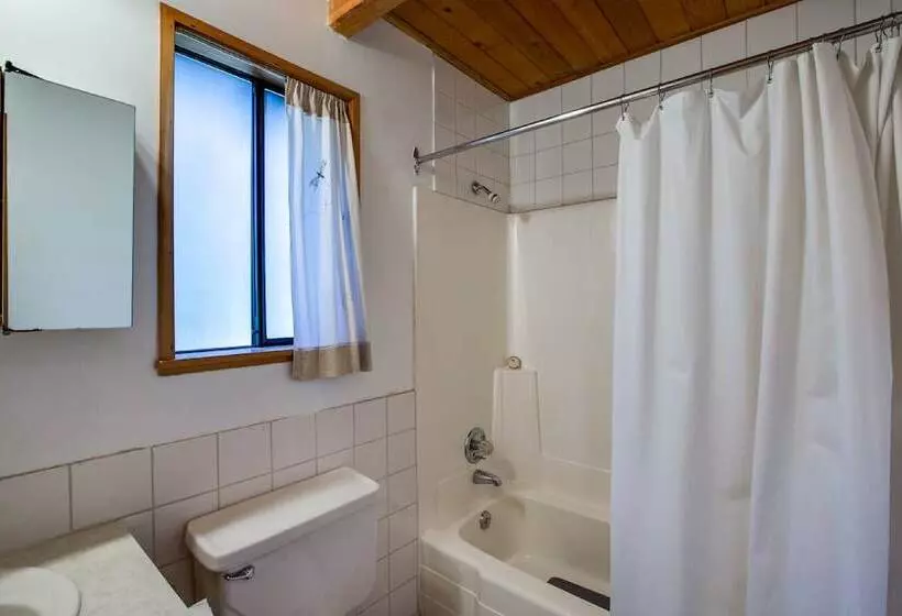 53mbr   Hot Tub   Wi Fi   Sleeps 6