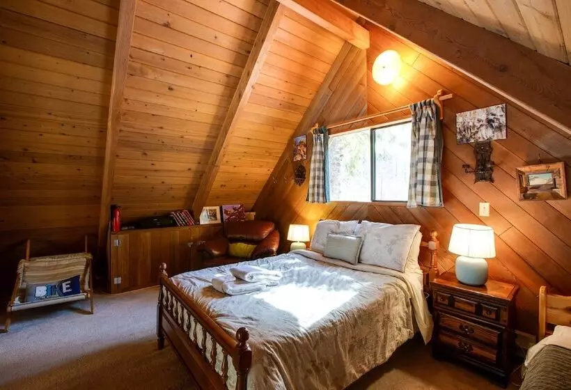 53mbr   Hot Tub   Wi Fi   Sleeps 6