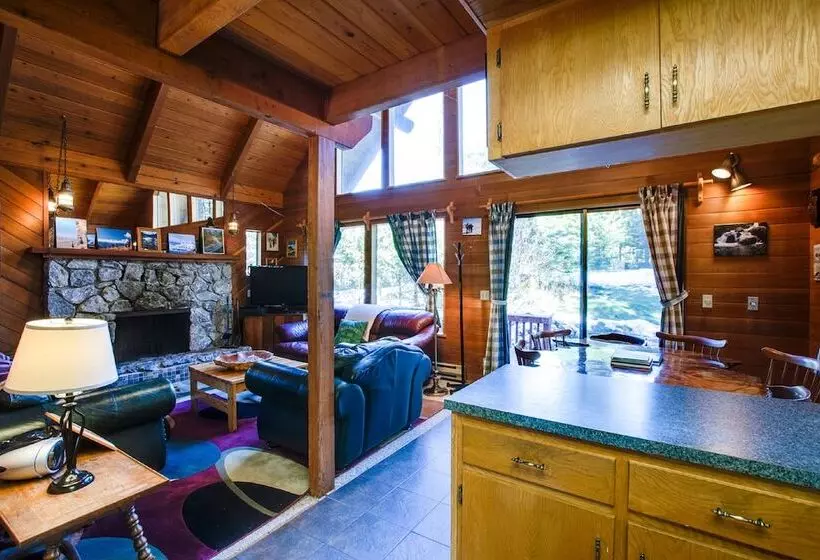 53mbr   Hot Tub   Wi Fi   Sleeps 6