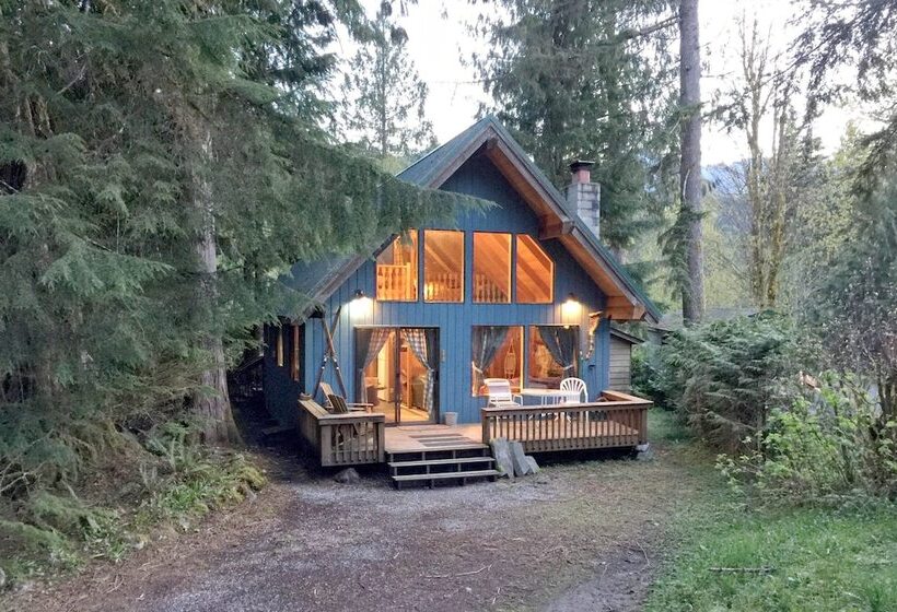 53mbr   Hot Tub   Wi Fi   Sleeps 6