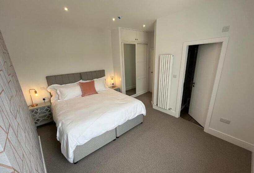 צימר Carrick Rooms