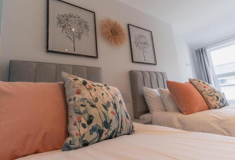 צימר Carrick Rooms