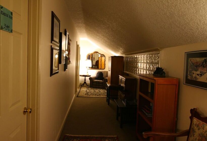 Bed & Breakfast Ivy Bear B&p