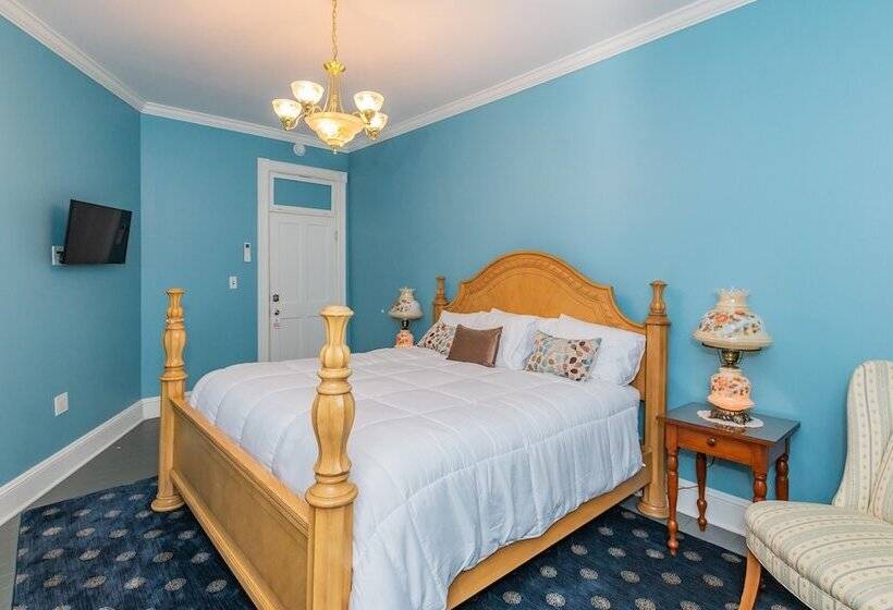 Historic Hotel Broadalbin