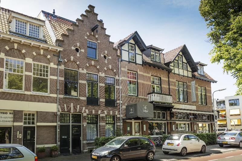 فندق Bloemendaal Suites