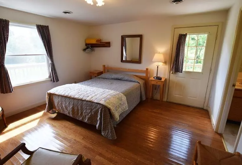 Hotelli Graves Mountain Farm & Lodges