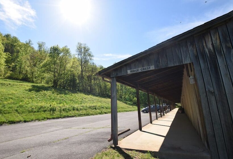 ホテル Graves Mountain Farm & Lodges