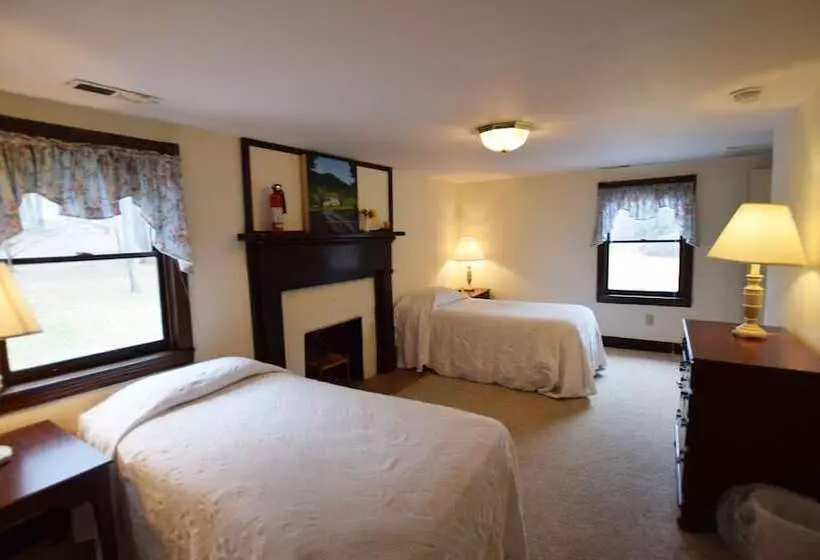 Hotelli Graves Mountain Farm & Lodges