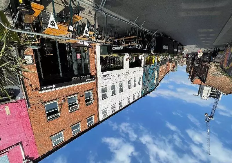 Hotelli Quay Apartments Manchester