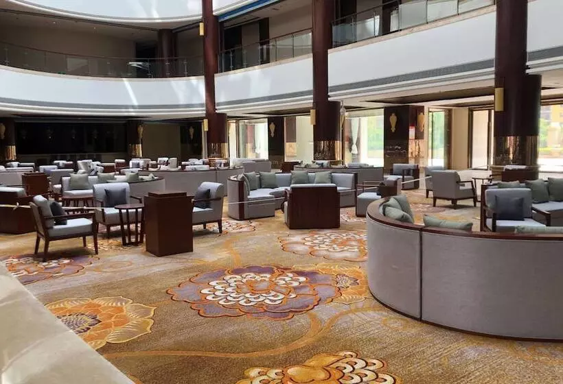 هتل Ramada By Wyndham Kunming Yiliang