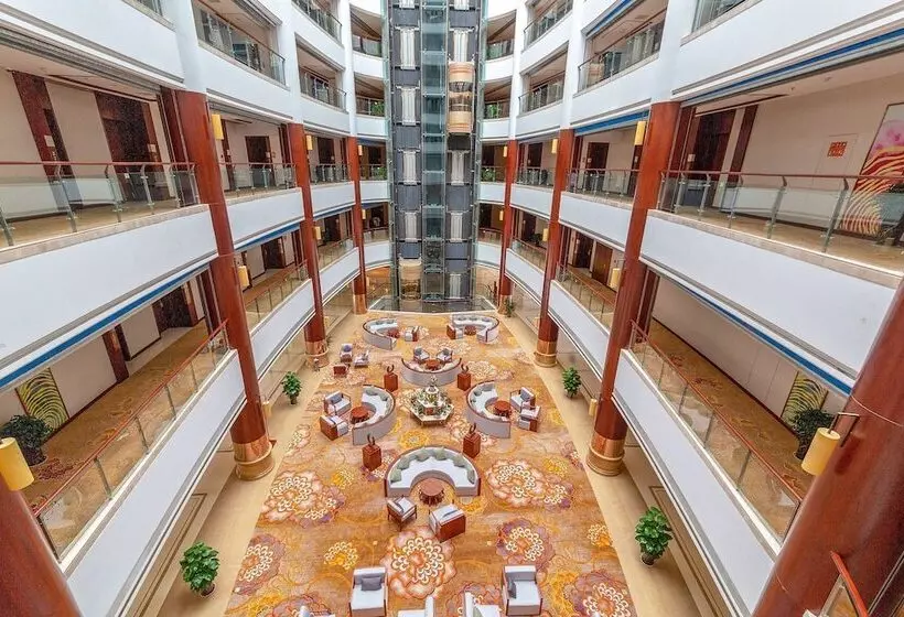 هتل Ramada By Wyndham Kunming Yiliang
