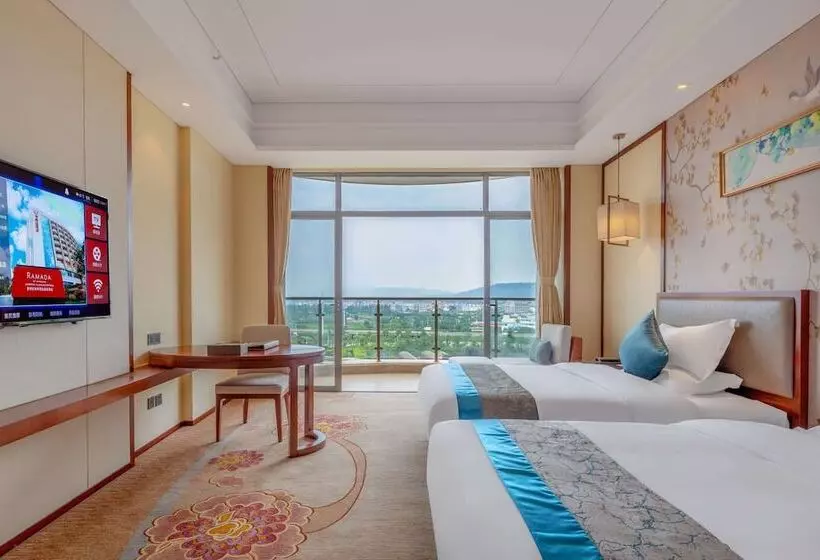 هتل Ramada By Wyndham Kunming Yiliang