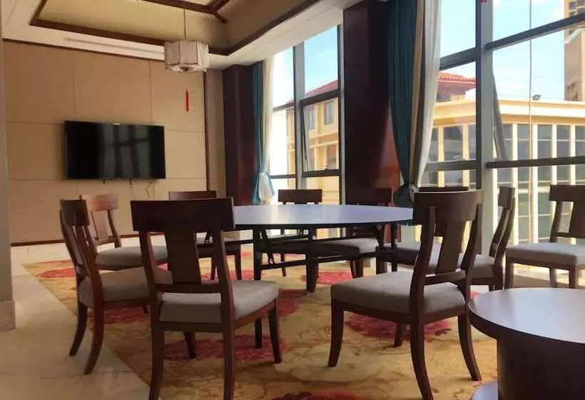 هتل Ramada By Wyndham Kunming Yiliang