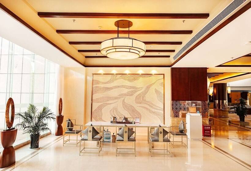 Hotel Ramada By Wyndham Kunming Yiliang