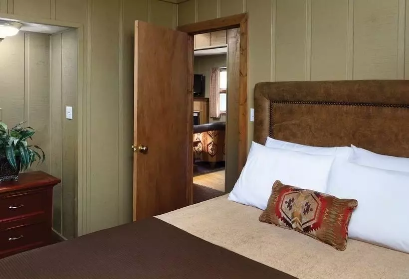 Hotelli Shawnee Lodge & Conference Center