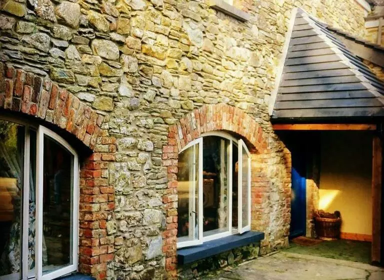 Kilmokea Coach House