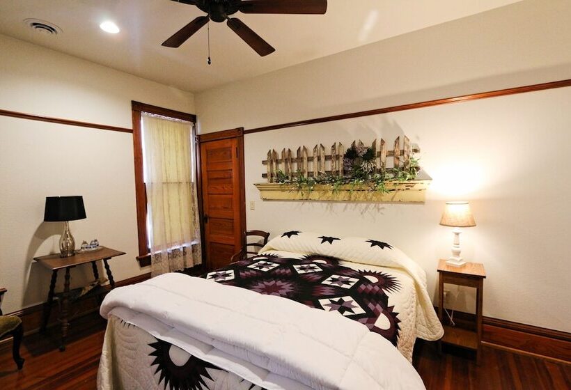 Lavender Fields Inn B&b