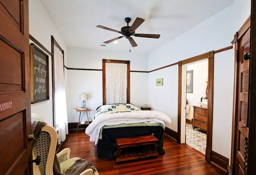 Lavender Fields Inn B&b