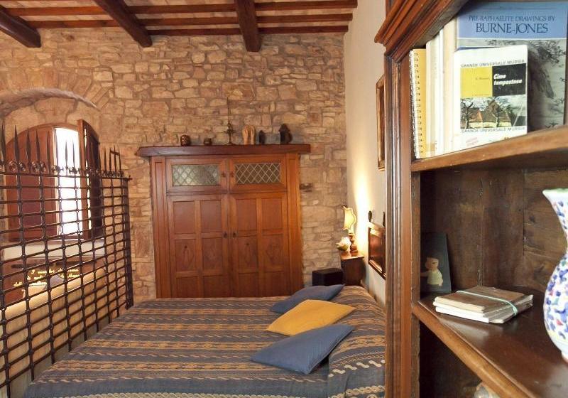 Loggia Dei Maestri Comacini