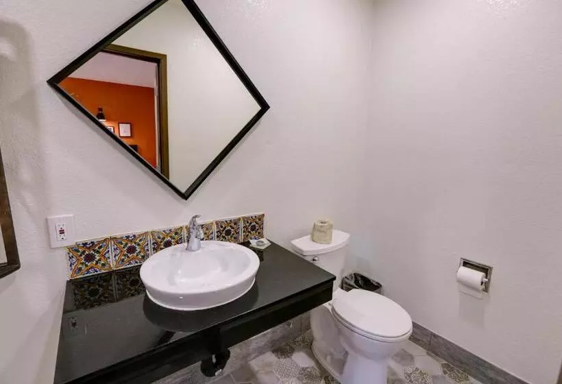 Motelli The Greens Hotel On Stockton