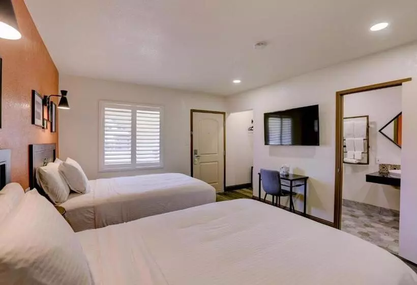 Motelli The Greens Hotel On Stockton