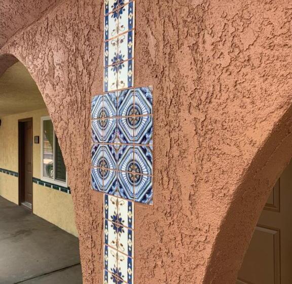 モーテル The Greens Hotel On Stockton