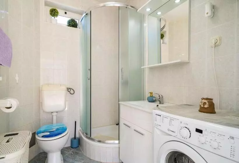 Majatalo Guest House Godimento