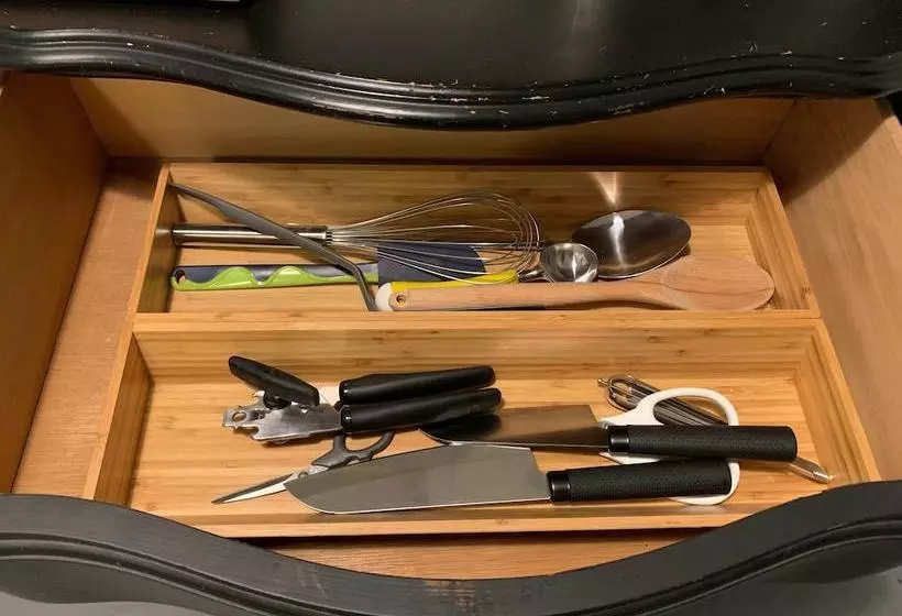 Majatalo Laurelhurst Historic Dougan Suites