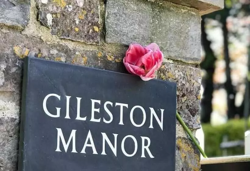 ペンション The Coach House At Gileston Manor