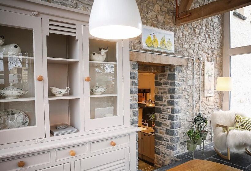 膳宿费 The Coach House At Gileston Manor