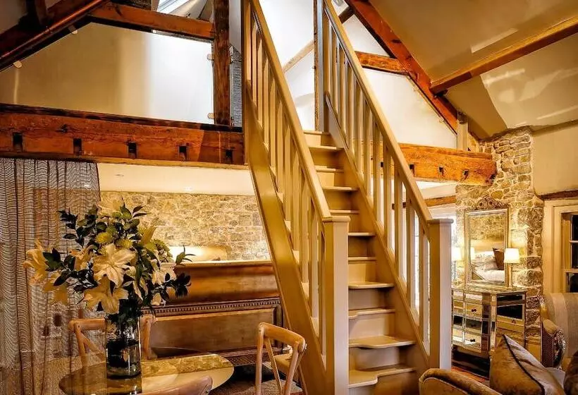 ペンション The Coach House At Gileston Manor