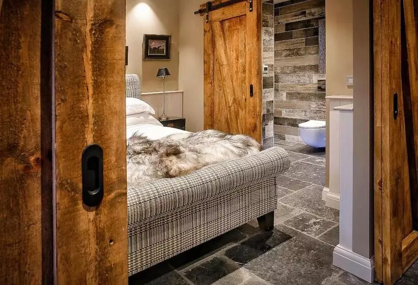 ペンション The Coach House At Gileston Manor