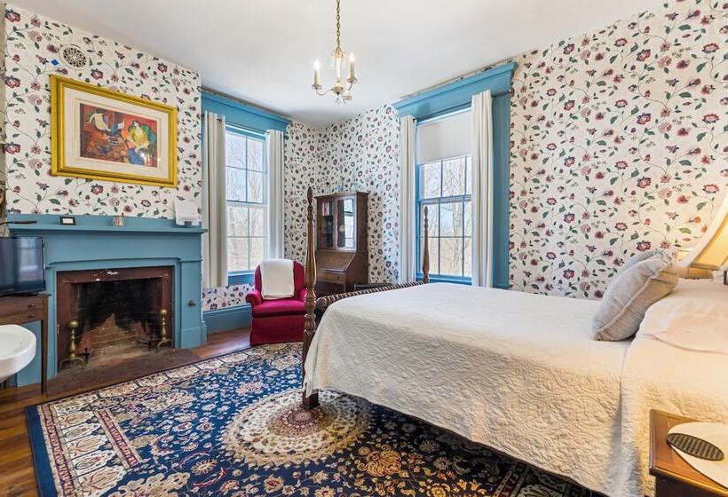 The Jeremiah Mason House B & B