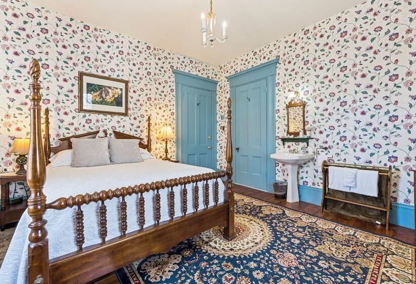 The Jeremiah Mason House B & B