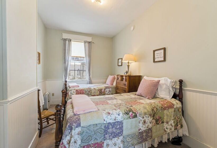 The Jeremiah Mason House B & B