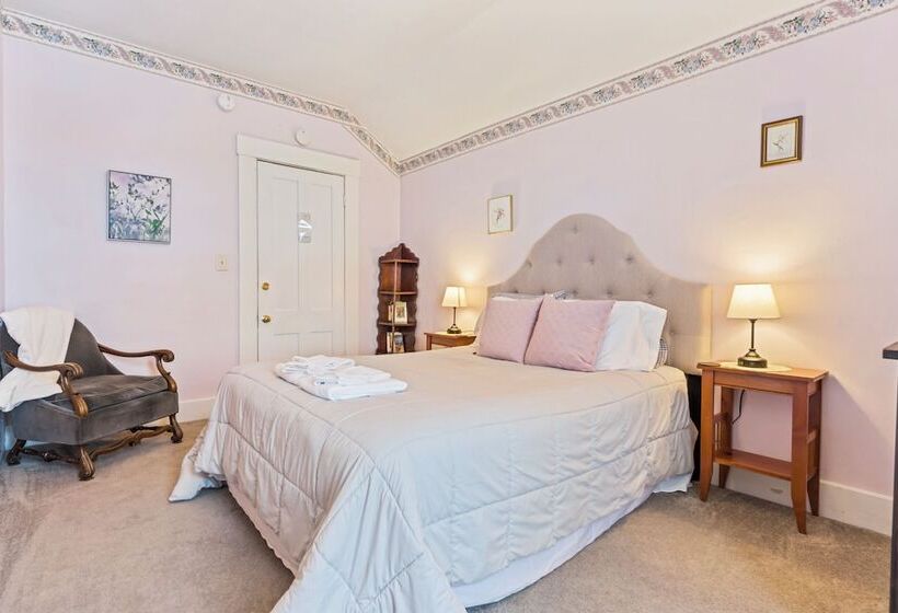 The Jeremiah Mason House B & B