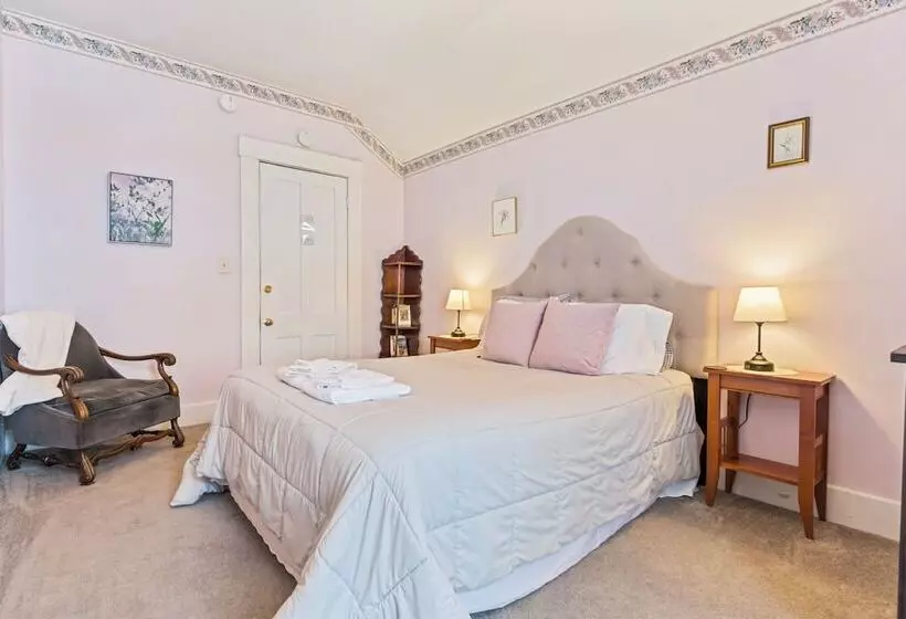 The Jeremiah Mason House B & B